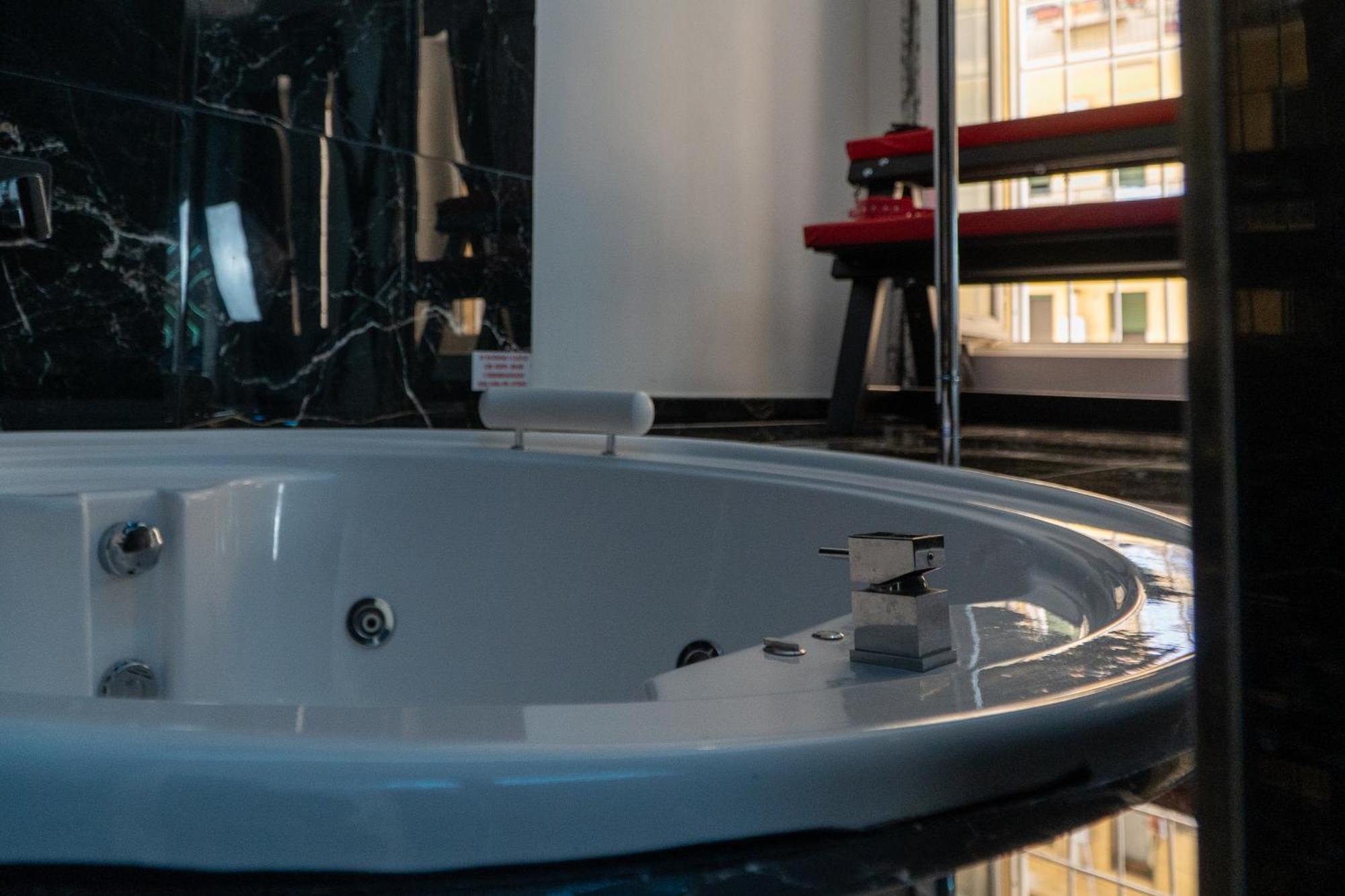 Suite Luxury Bdsm Rom Exterior foto